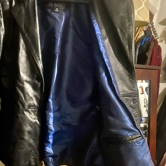 Vintage Black Genuine Leather Ladies Size Medium Blazer/Jacket - Very Slimming!! - Picture 5 of 7